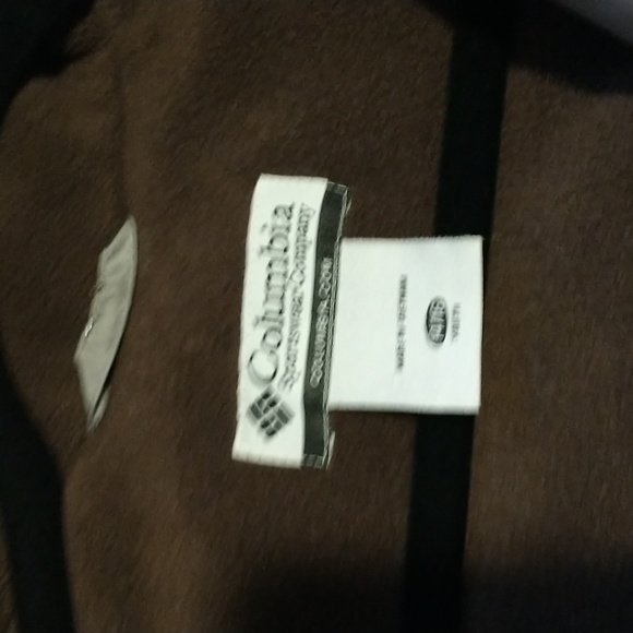 Columbia youth size 14/16 quilted winter coat with zip pockets,adjustable wrists - Picture 2 of 16